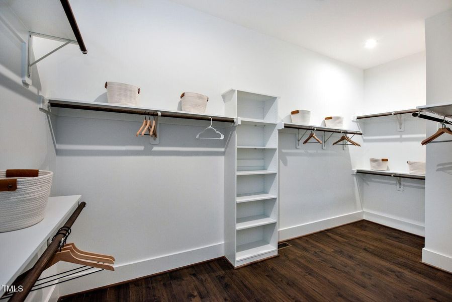 Low_Resolution_JPG-LOCE_0058_00-Sebastia Low_Resolution_JPG-LOCE_0058_00-Sebastia