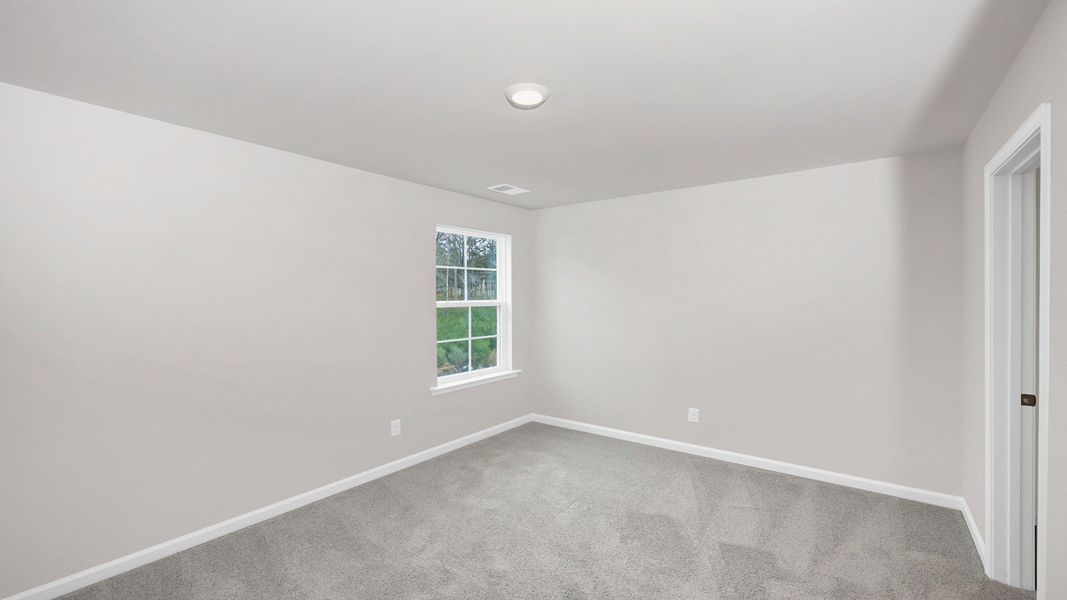 Spacious, unfurnished interior of a new home in Livingston Woods, Irmo (Image 35).