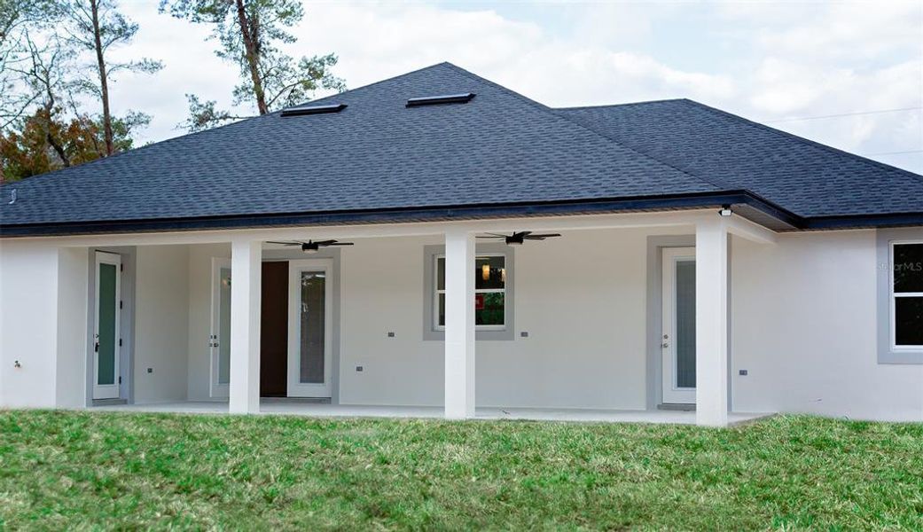 Exterior details and patio area of a home in , Ocala (Image 27). Exterior details and patio area of a home in , Ocala (Image 27).