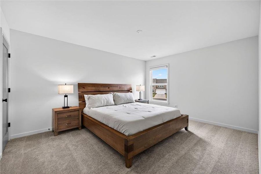 Furnished interior view inside a new home in Sweetbay Farm, Lawrenceville (Image 15).