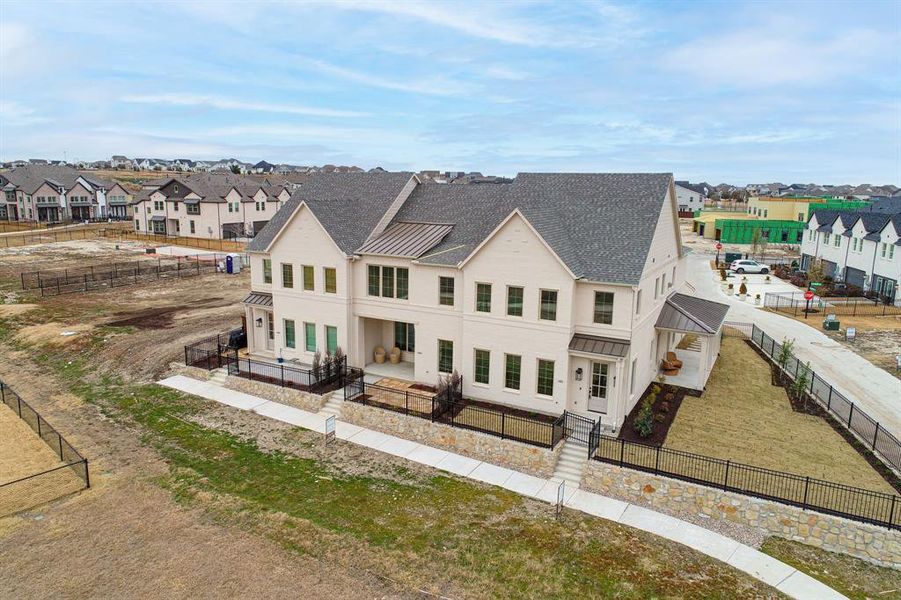 Birds eye view of property