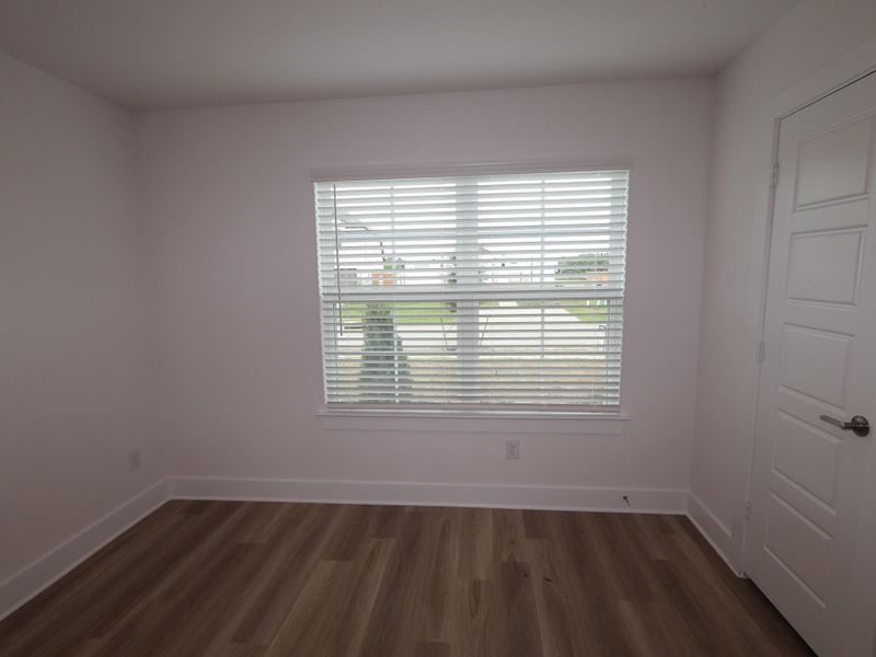 Spacious, unfurnished interior of a new home in Lago Mar, Santa Fe (Image 15). Spacious, unfurnished interior of a new home in Lago Mar, Santa Fe (Image 15).