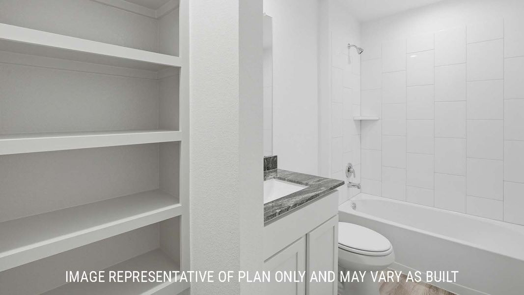 Representative interior finishes for a home built from the Bellvue by D.R. Horton in China Grove, China (Image 17).