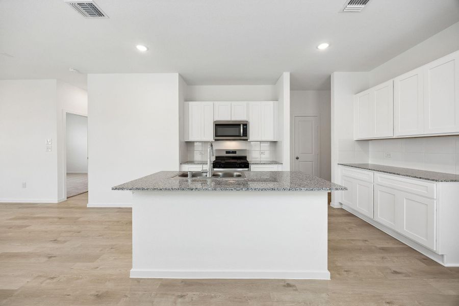 Furnished interior view inside a new home in Stokesbury, Waller (Image 8).