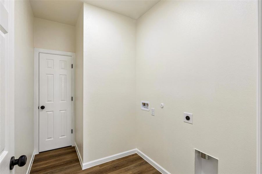 Spacious, unfurnished interior of a new home in , Fort Worth (Image 23).
