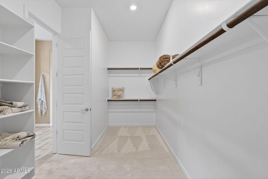 29-web-or-mls-619965 Dutchman Dr