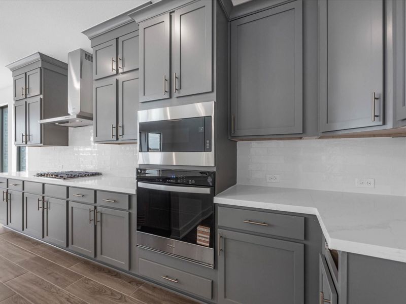 Furnished interior view inside a new home in Lago Mar, Texas City (Image 9).