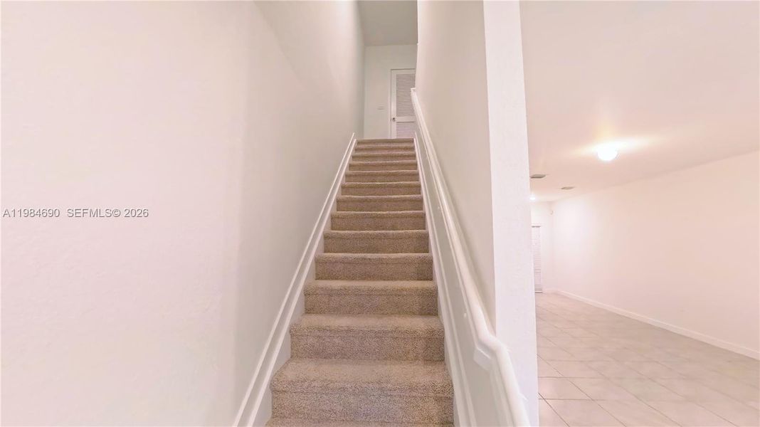 Spacious, unfurnished interior of a new home in , Florida City (Image 19).