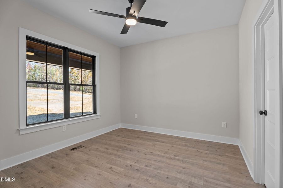 Guest bedroom Guest bedroom