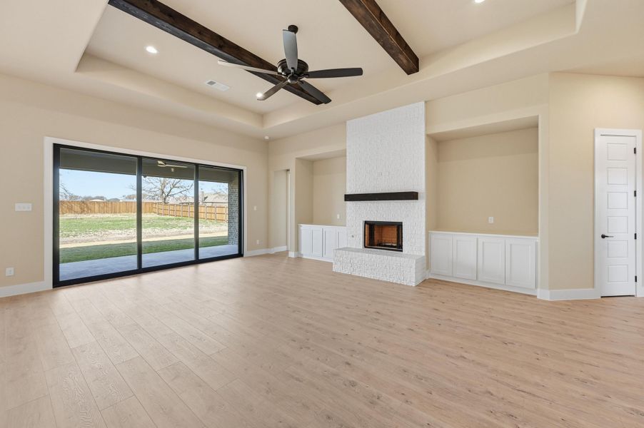 Spacious, unfurnished interior of a new home in Coyote Crossing, Godley (Image 21).