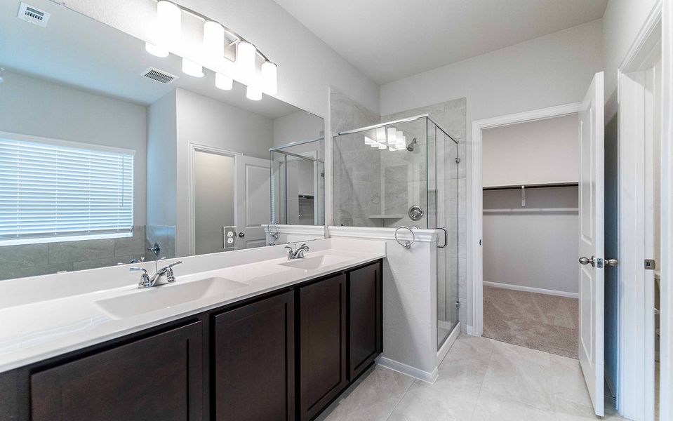 Furnished interior view inside a new home in Paramount, Kyle (Image 8).