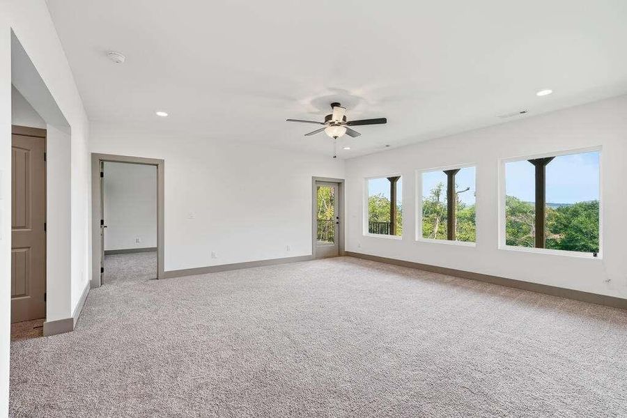 Spacious, unfurnished interior of a new home in , Ellijay (Image 51).