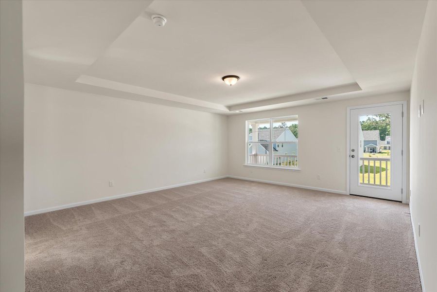 Spacious, unfurnished interior of a new home in Oakley Pointe, Moncks Corner (Image 30).