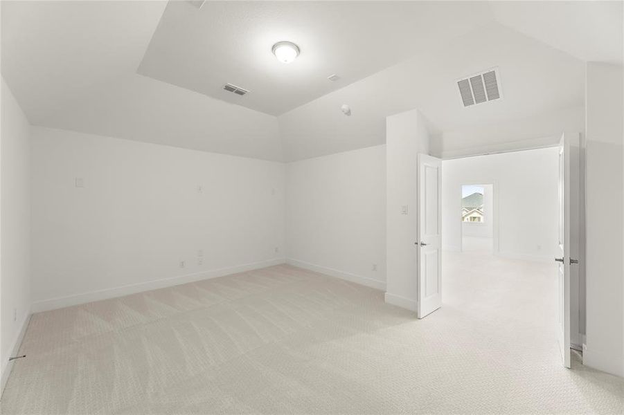 24. 15012 Barcas - Media