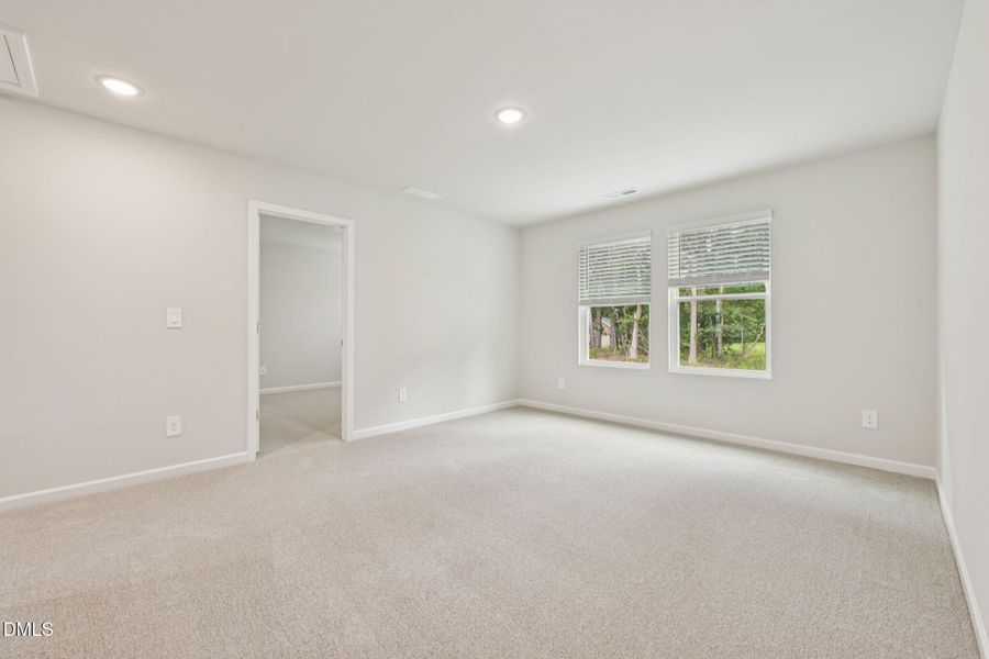 27-web-or-mls-Oak Manor - Raleigh - 153 27-web-or-mls-Oak Manor - Raleigh - 153