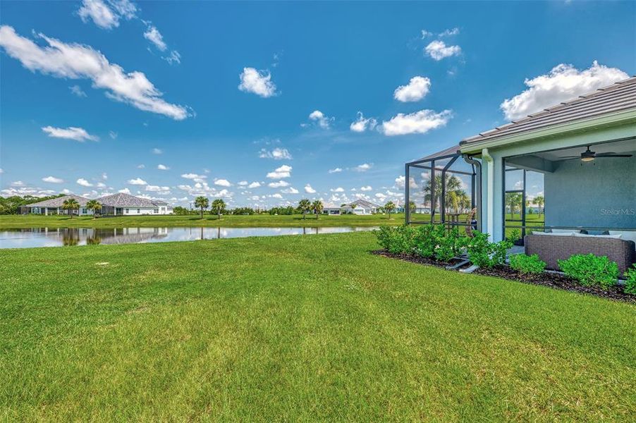 Exterior details and patio area of a home in , Sarasota (Image 20).