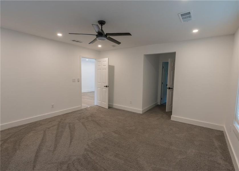 Spacious, unfurnished interior of a new home in , Atlanta (Image 26).