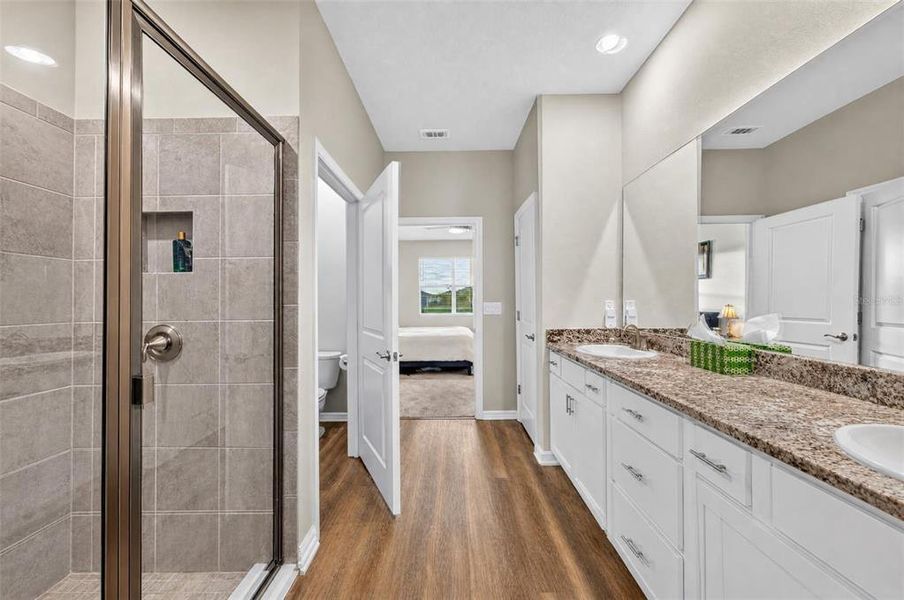 Furnished interior view inside a new home in , Lakewood Ranch (Image 18).