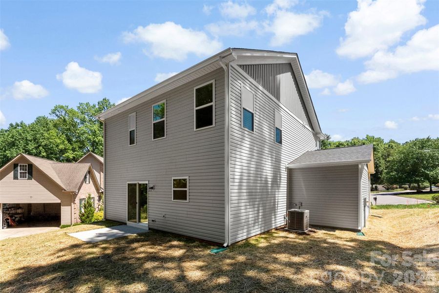 Exterior details and patio area of a home in , Kannapolis (Image 4).