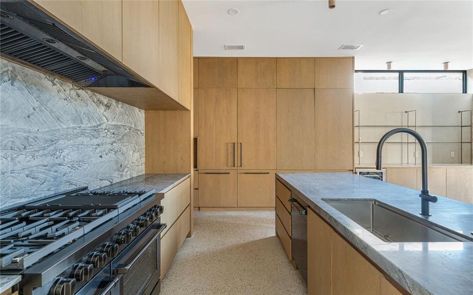 Image 19 of a home in .