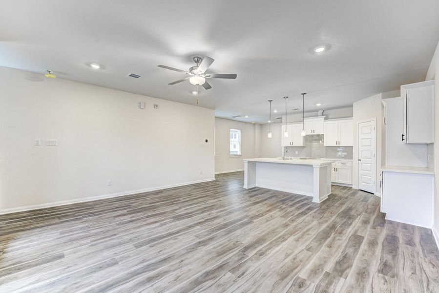 Spacious, unfurnished interior of a new home in Townsen Landing, Humble (Image 18).