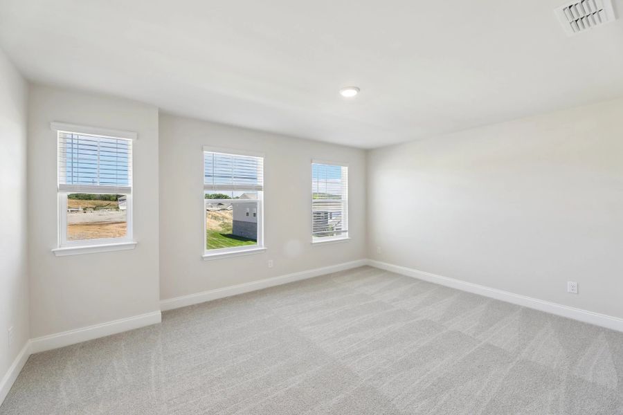 Spacious, unfurnished interior of a new home in Cades Bluff, Lebanon (Image 27). Spacious, unfurnished interior of a new home in Cades Bluff, Lebanon (Image 27).