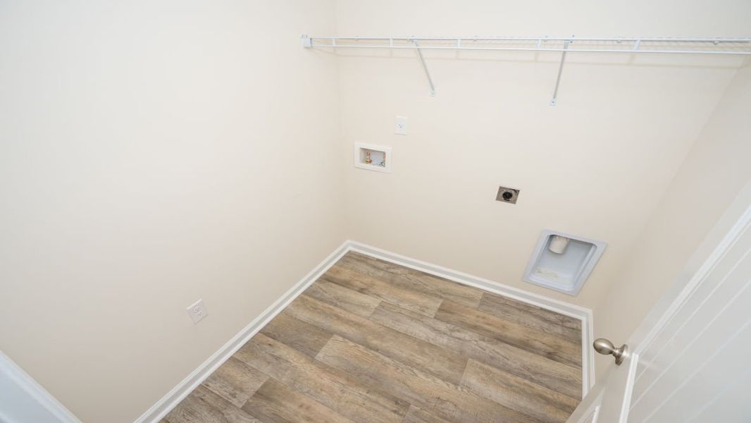 Representative unfurnished interior of a home built from the ARIA by D.R. Horton in Jordanville Farms, Galivants Ferry (Image 21).