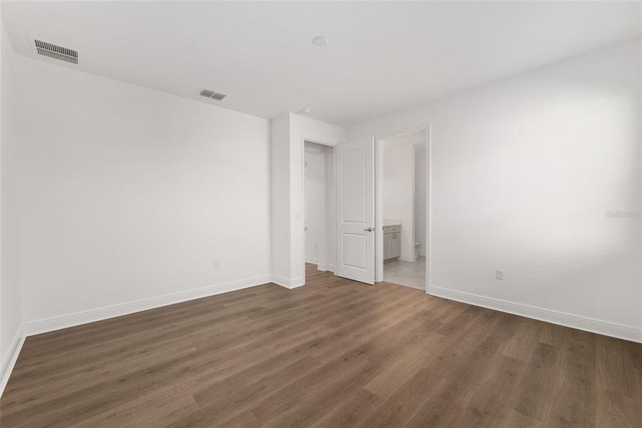 Spacious, unfurnished interior of a new home in , Ocala (Image 54).