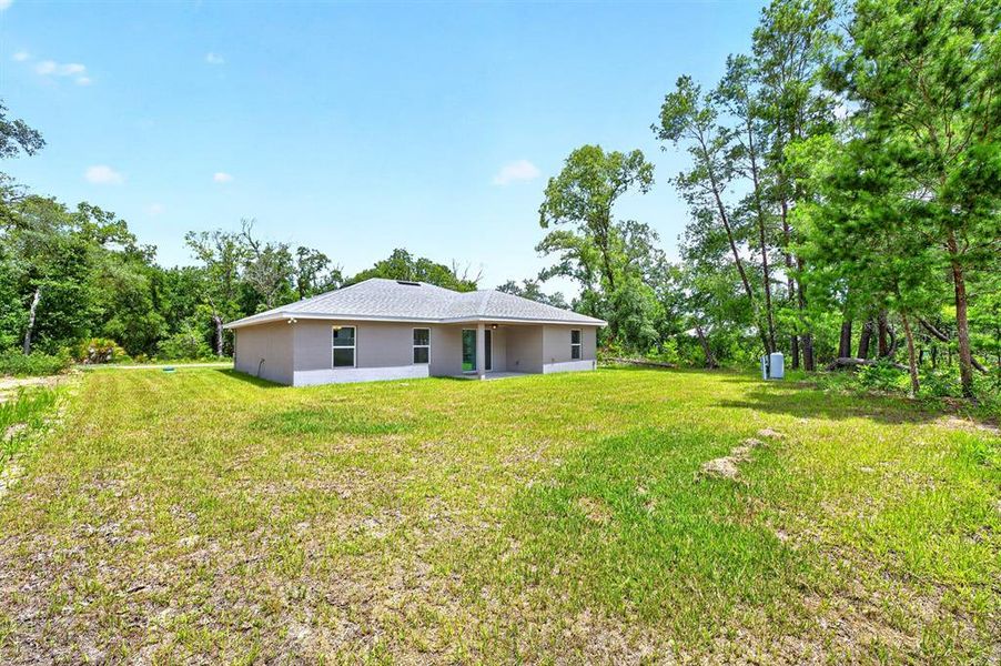 Exterior details and patio area of a home in , Ocklawaha (Image 23). Exterior details and patio area of a home in , Ocklawaha (Image 23).