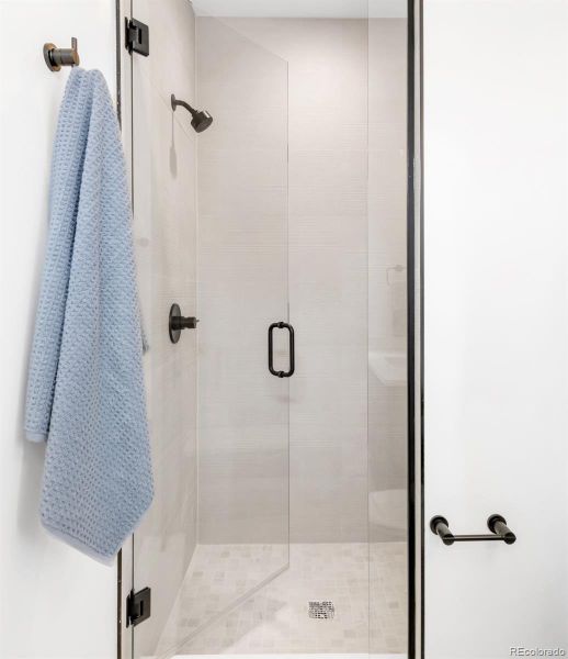 Image 50 of a home in .