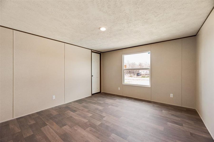 Spacious, unfurnished interior of a new home in , Terrell (Image 16).