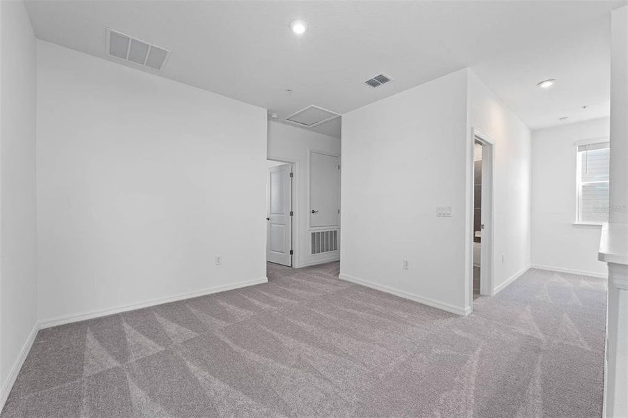 Spacious, unfurnished interior of a new home in Brack Ranch, St. Cloud (Image 42).