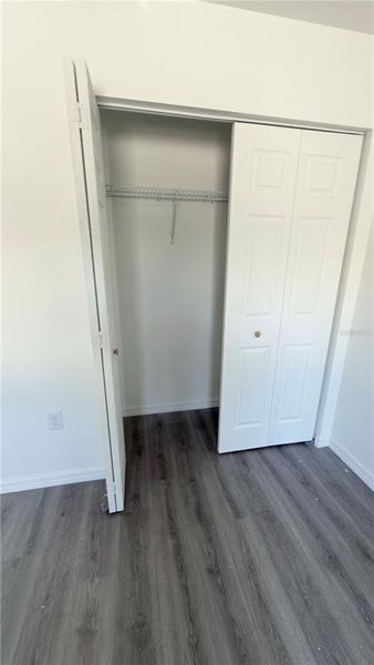 Spacious, unfurnished interior of a new home in , Dunnellon (Image 6).