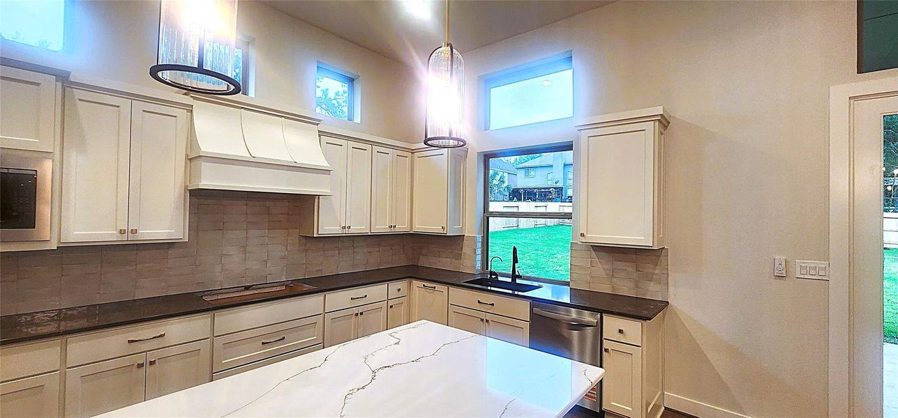 Furnished interior view inside a new home in Stewart’s Forest, Conroe (Image 8). Furnished interior view inside a new home in Stewart’s Forest, Conroe (Image 8).
