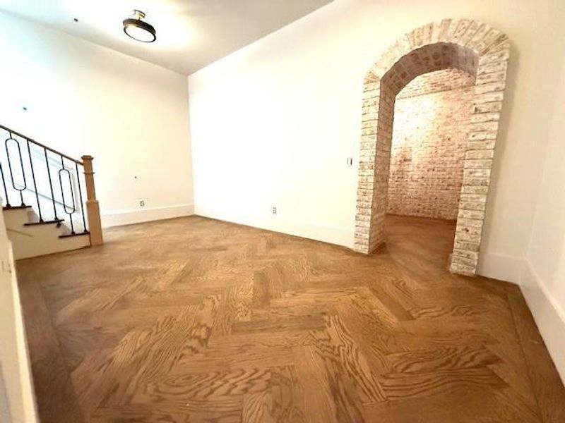 Spacious, unfurnished interior of a new home in , Atlanta (Image 16).