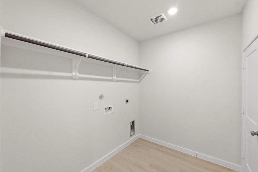 Spacious, unfurnished interior of a new home in River Ranch Trails, Dayton (Image 28). Spacious, unfurnished interior of a new home in River Ranch Trails, Dayton (Image 28).