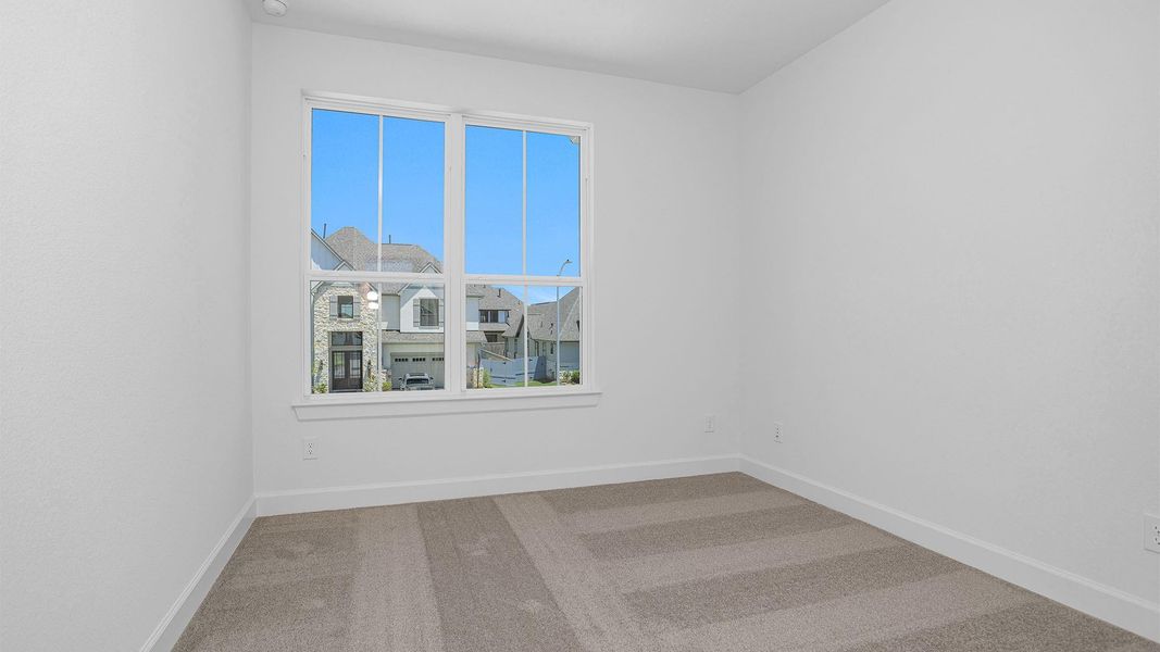 Spacious, unfurnished interior of a new home in Fulshear Lakes, Fulshear (Image 7).