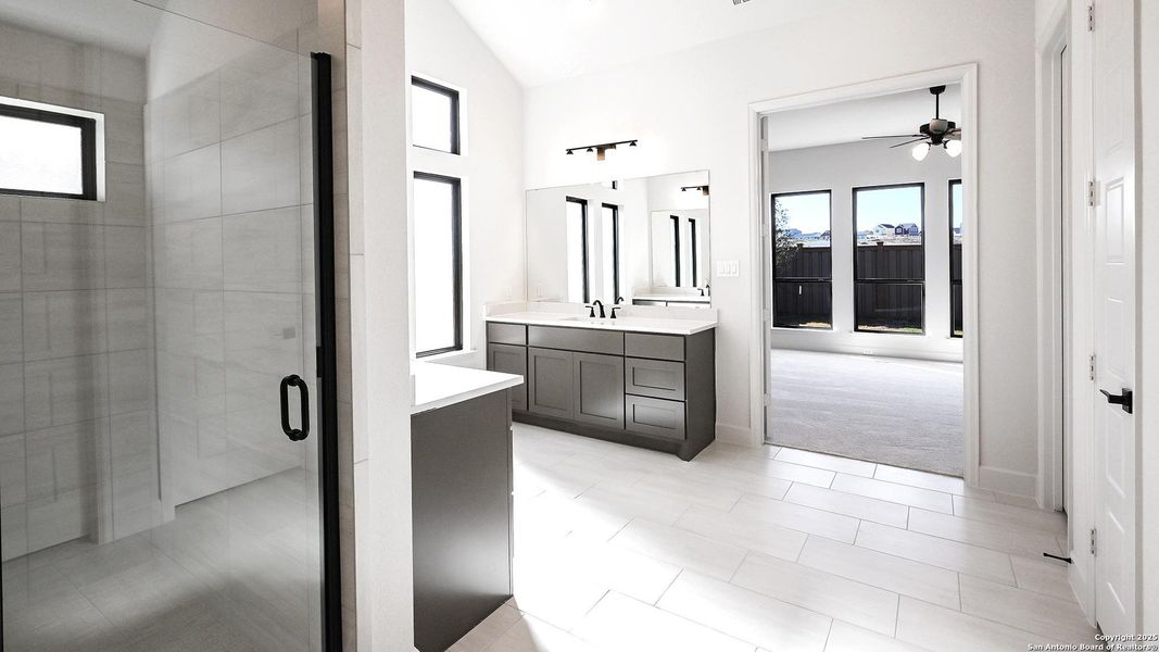 Furnished interior view inside a new home in Mayfair 50', New Braunfels (Image 10).