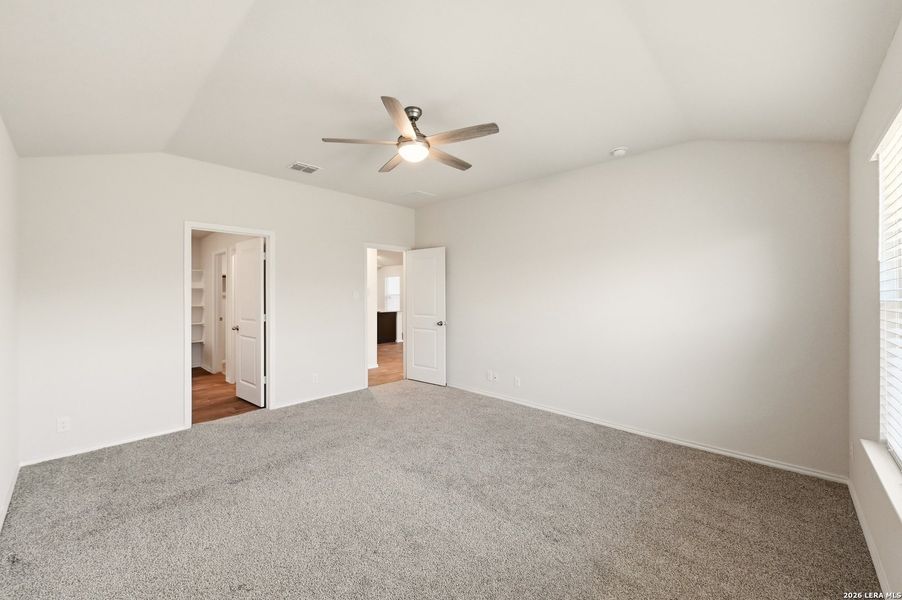 Spacious, unfurnished interior of a new home in Avenida, Converse (Image 28). Spacious, unfurnished interior of a new home in Avenida, Converse (Image 28).