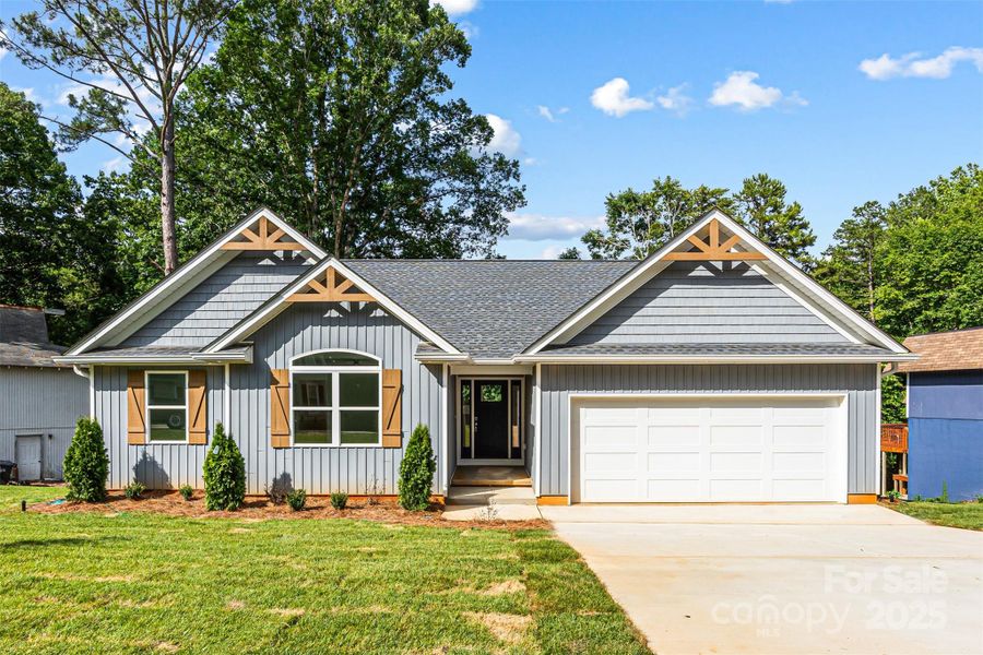 Welcome to 2027 Marquesas Ave, Tega Cay, SC