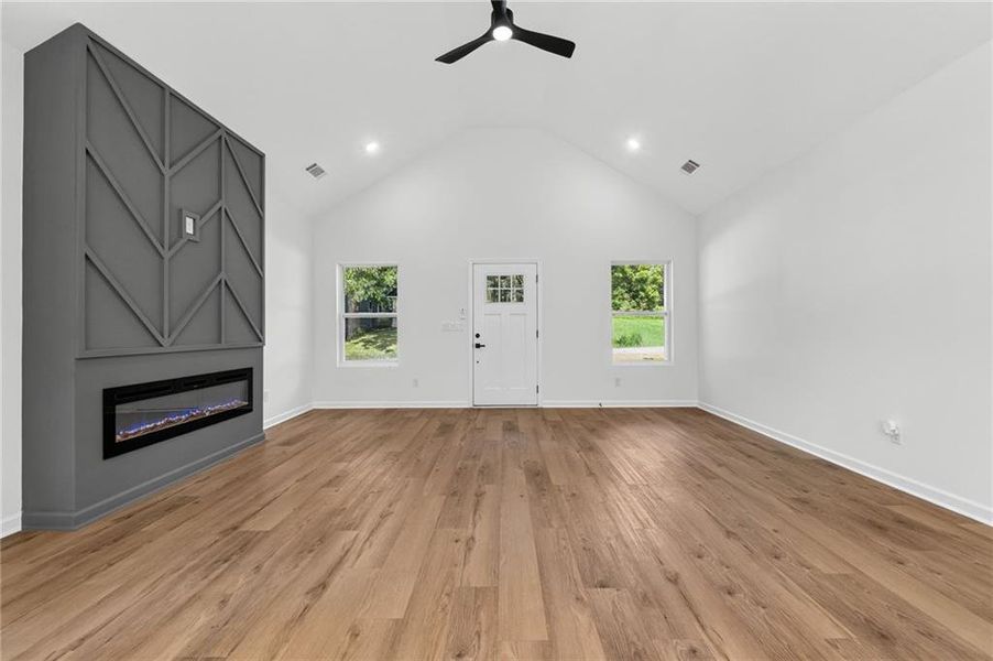 Spacious, unfurnished interior of a new home in , Newnan (Image 24).