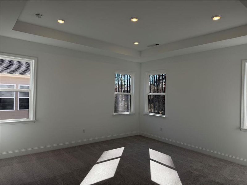 Spacious, unfurnished interior of a new home in Bennett Farm, Loganville (Image 27).
