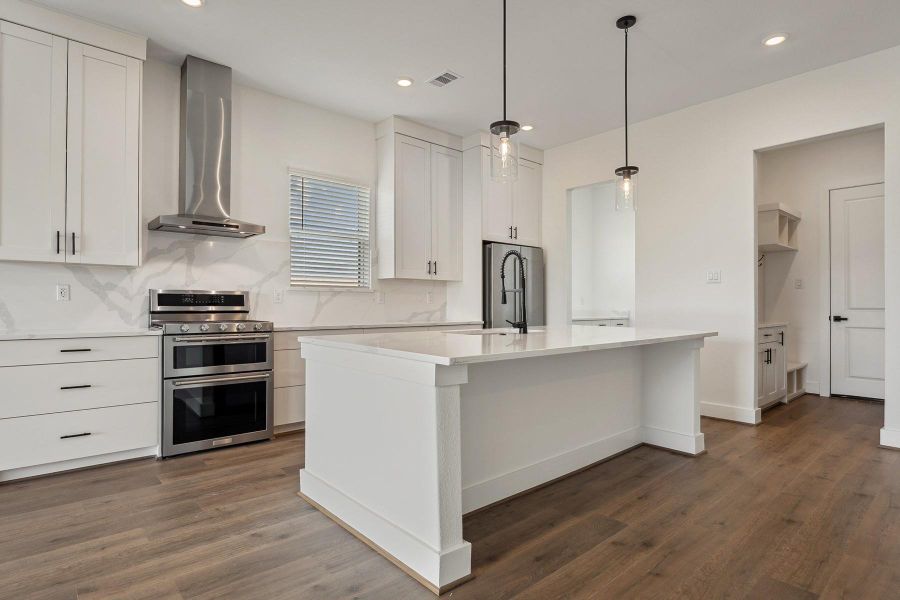 Furnished interior view inside a new home in Hallimore Ranch, Rosenberg (Image 6).