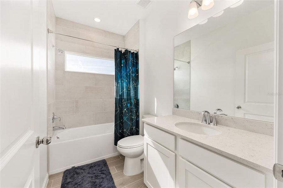 Furnished interior view inside a new home in , Ocala (Image 8).