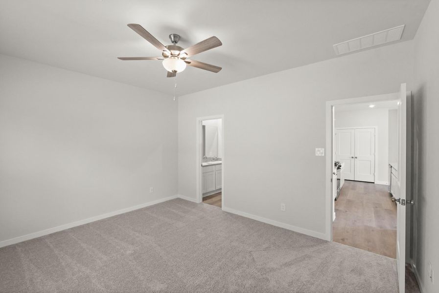 Spacious, unfurnished interior of a new home in The Villages at Westpointe, Dayton (Image 22).