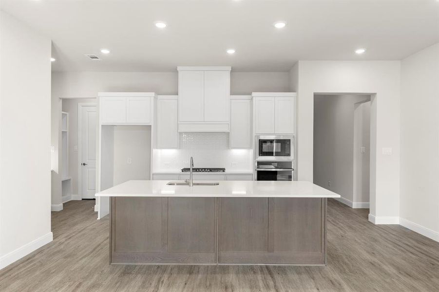 7_08. 1201 Century Tree - Kitchen