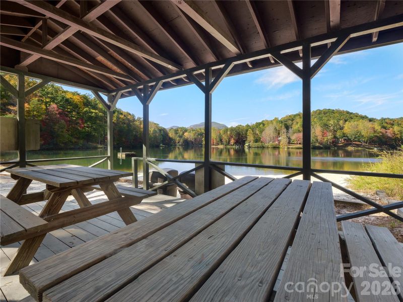 Riverbend Community Amenities. Lakeside common area