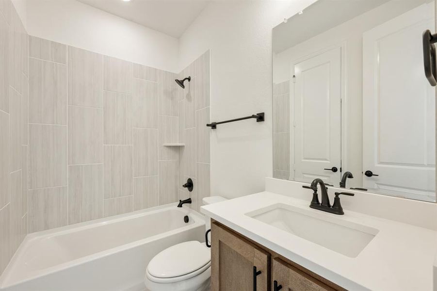 Furnished interior view inside a new home in Timberbrook 4B, Justin (Image 13). Furnished interior view inside a new home in Timberbrook 4B, Justin (Image 13).