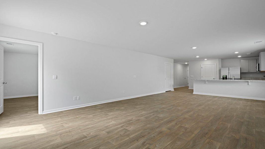 Spacious, unfurnished interior of a new home in Center Pointe, Santee (Image 9).