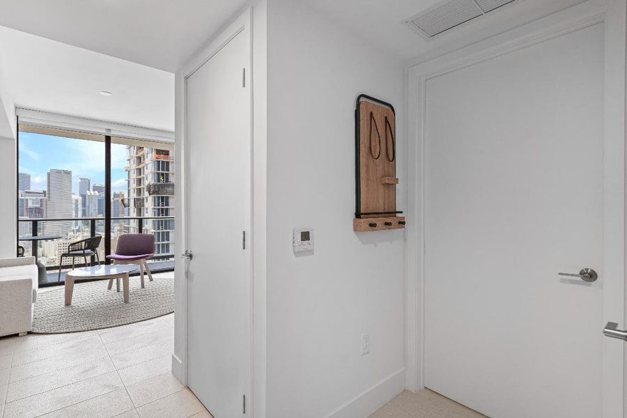 018-601Northeast1stAvenue-Miami-FL-33132